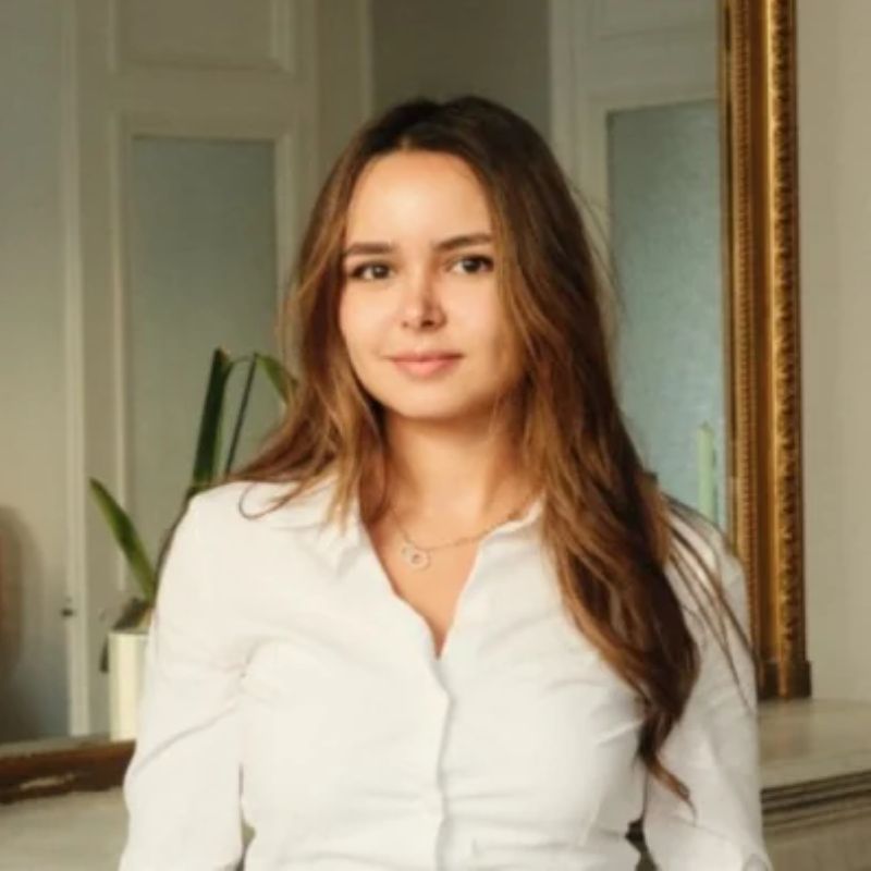 Donia Bourguiba, Financière des ternes